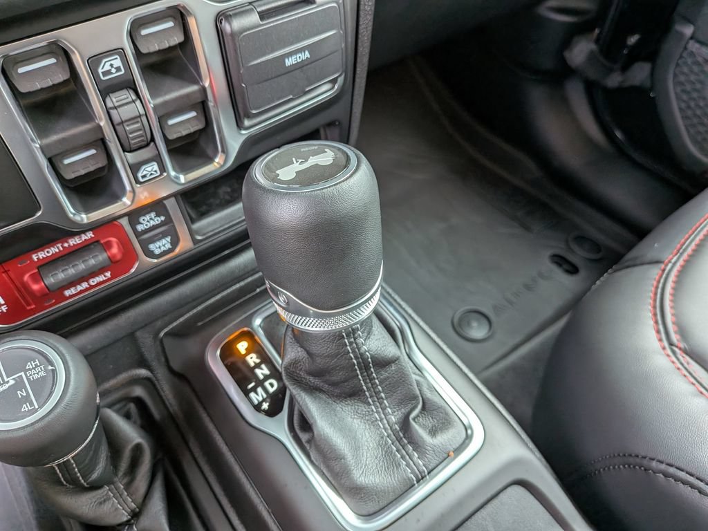 Used 2026 Jeep Wrangler Unlimited Rubicon AWD/4WD image 19