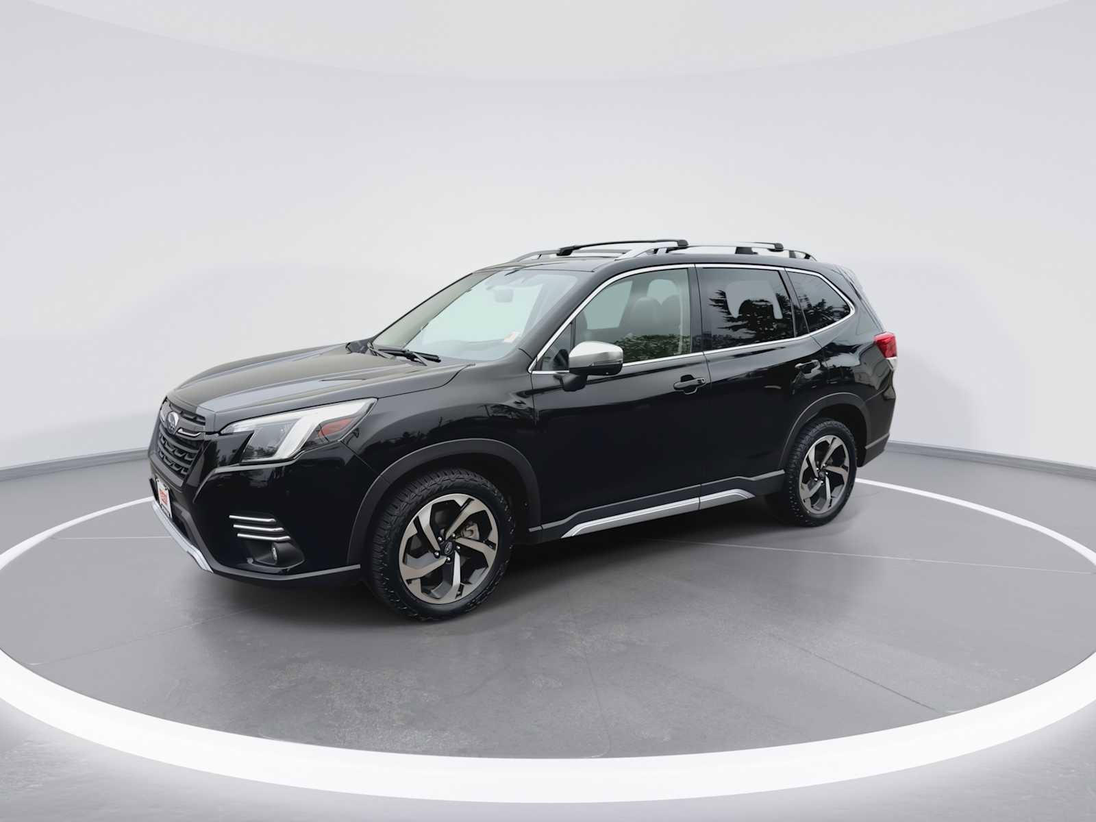 Used 2022 Subaru Forester Touring w/ Popular Package #2 AWD/4WD image 4