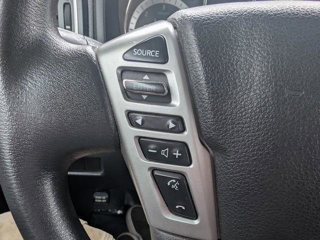 Used 2017 Nissan Titan S image 10