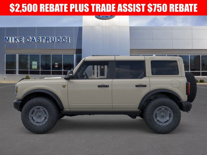 New 2025 Ford Bronco Badlands image 3