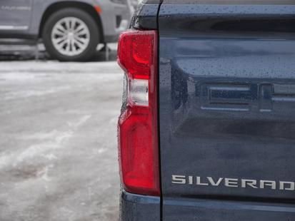 Used 2019 Chevrolet Silverado 1500 LTZ image 36