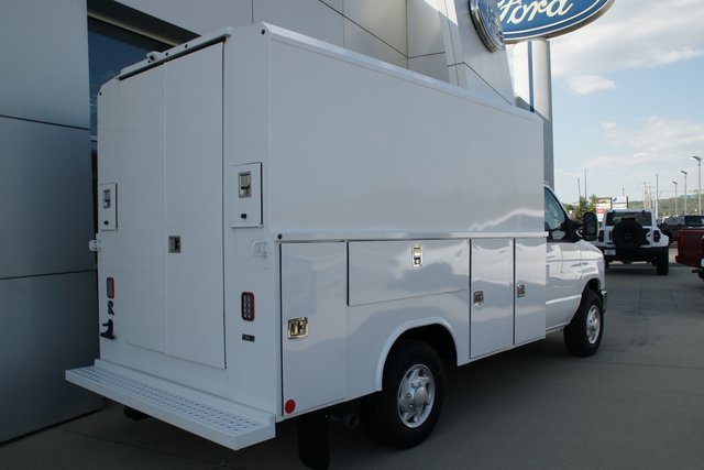New 2026 Ford E-350 and Econoline 350 Super Duty w/ Power Equipment Group image 3