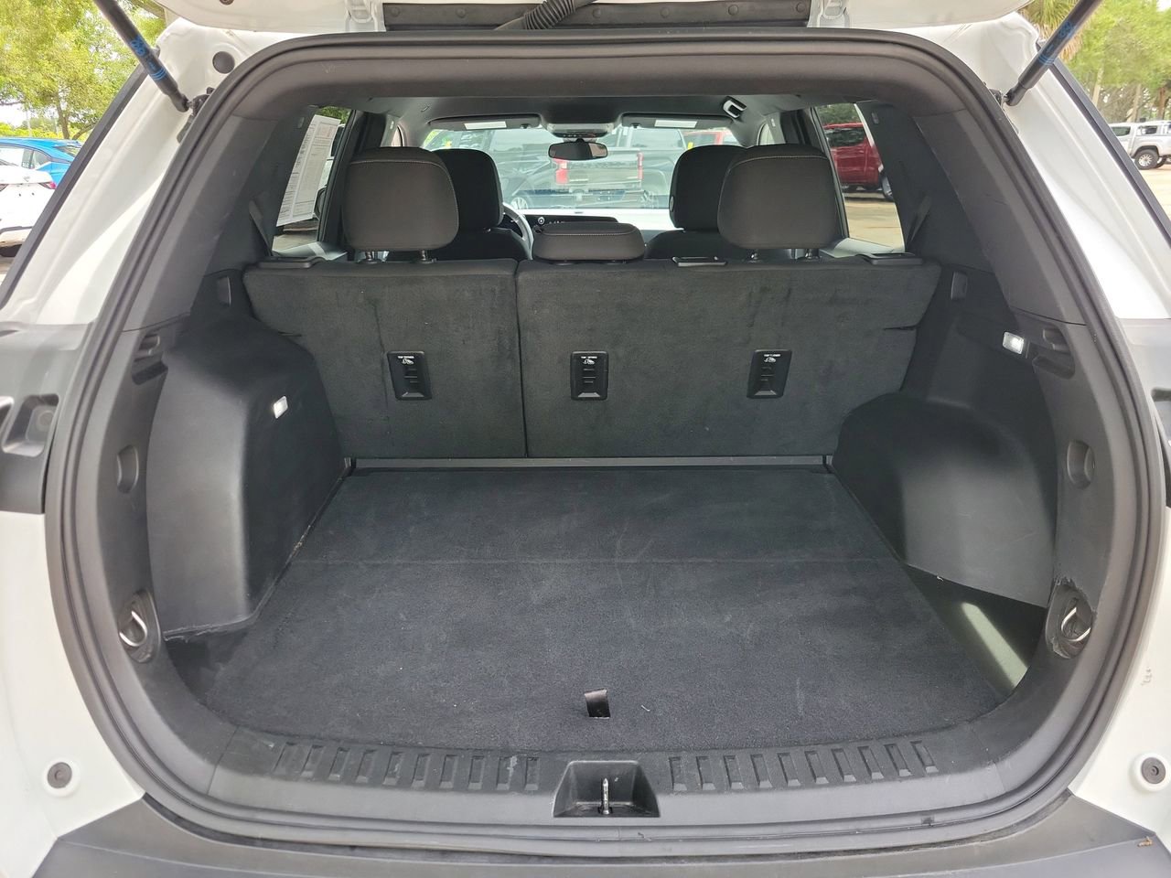 Used 2025 Chevrolet Equinox LT image 7