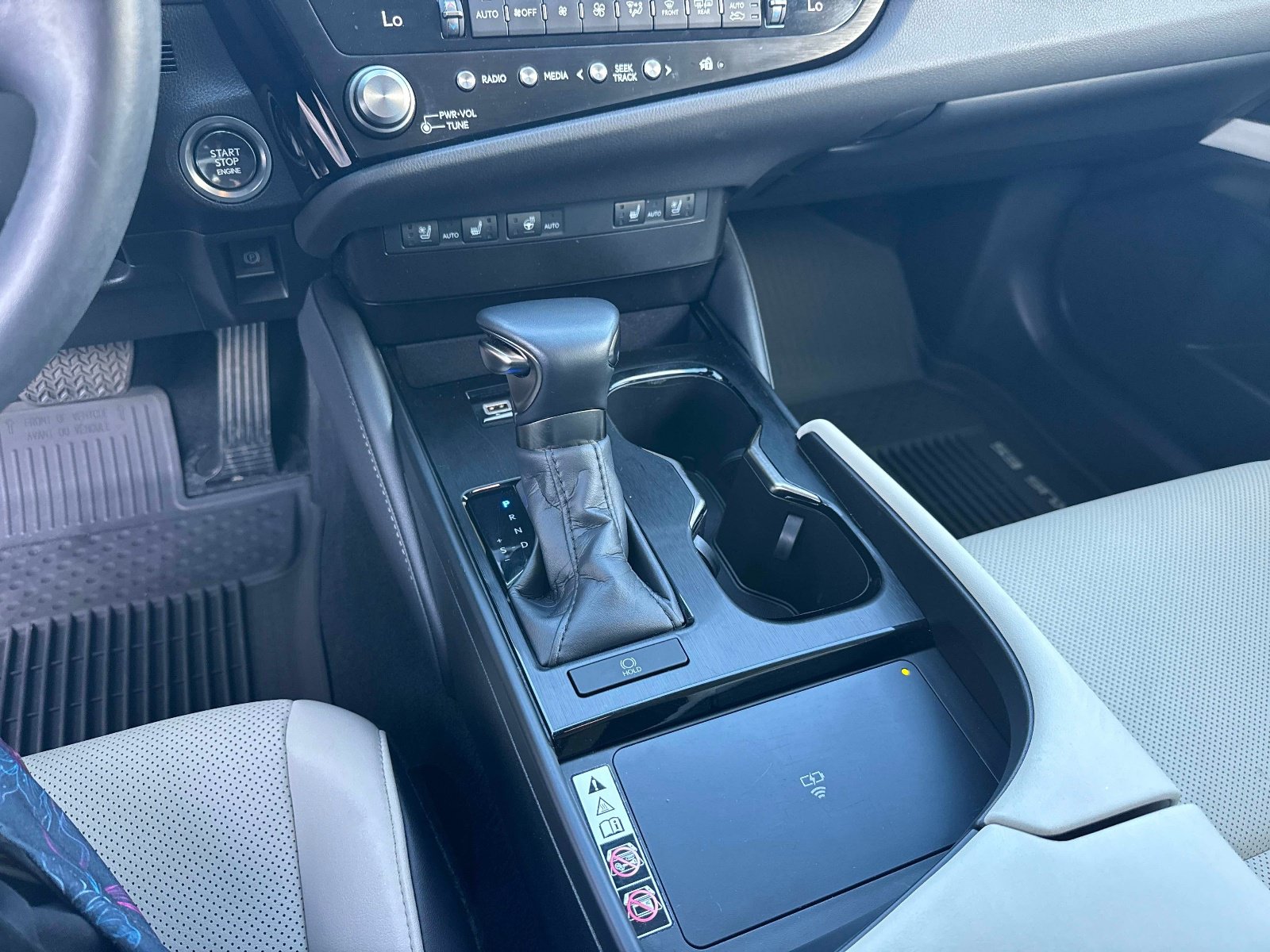 Used 2024 Lexus ES 350 w/ Premium Package FWD image 25