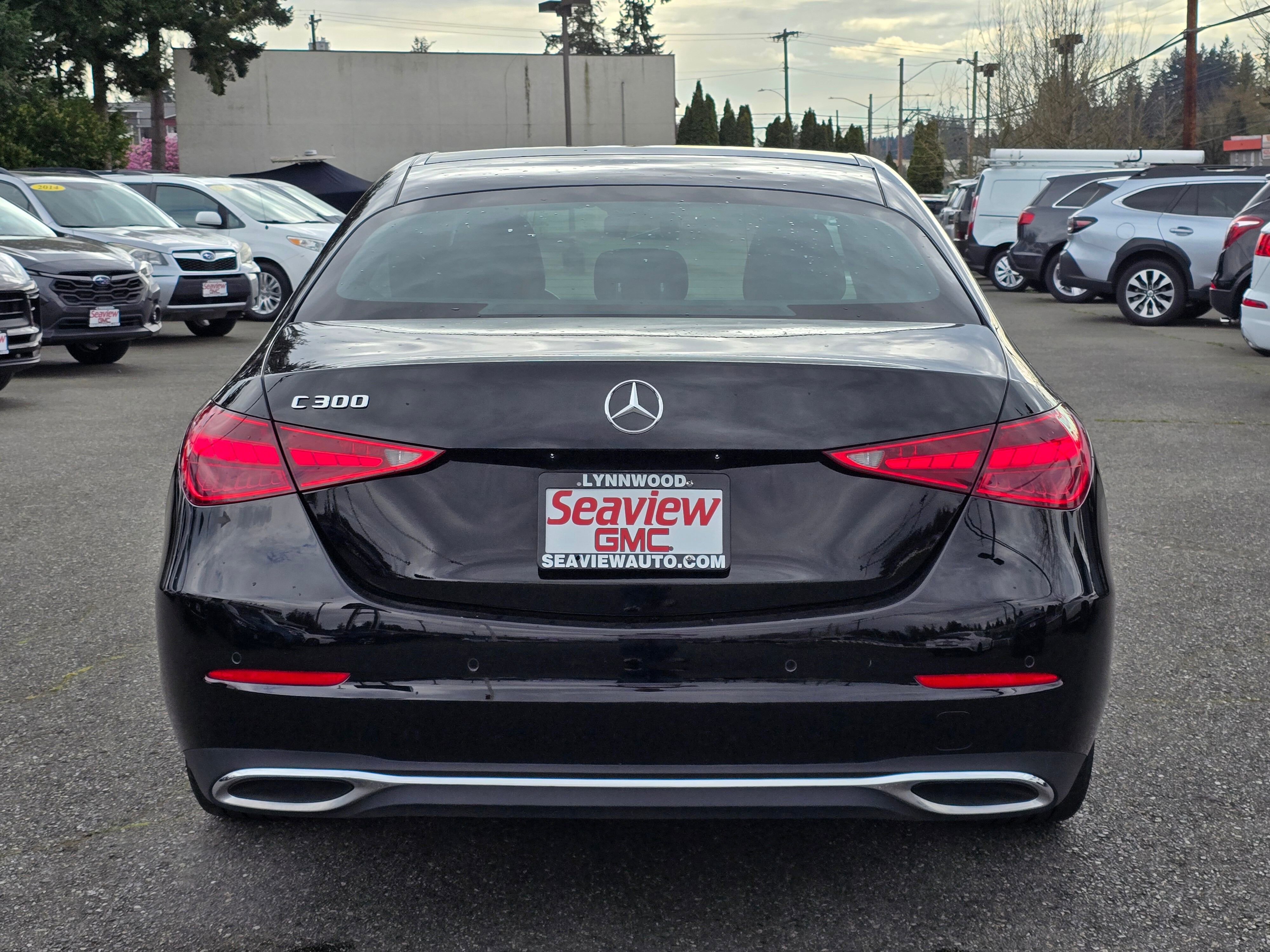 Used 2025 Mercedes-Benz C 300 Sedan image 6