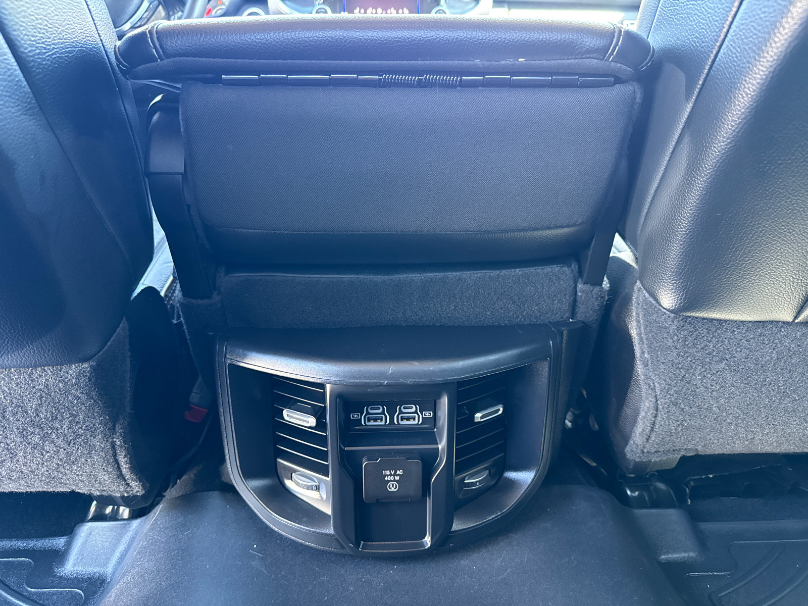 Used 2024 RAM 2500 Laramie w/ Safety Group AWD/4WD image 8
