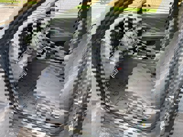 New 2026 Hyundai Elantra SEL Sport Premium image 16