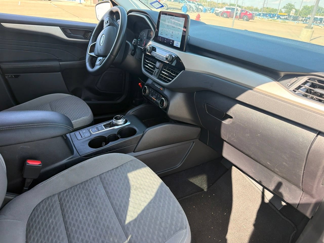 Used 2022 Ford Escape SE w/ Convenience Package FWD image 17