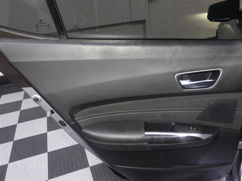 Used 2018 Acura TLX w/ Technology Package FWD image 22