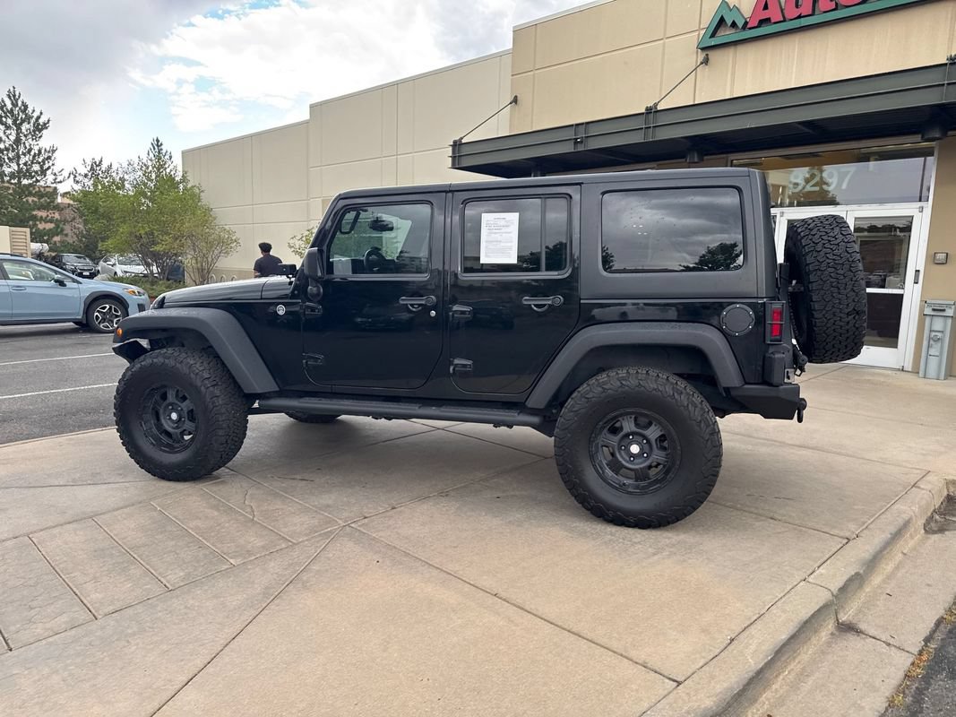 Used 2013 Jeep Wrangler Unlimited Sport AWD/4WD image 12