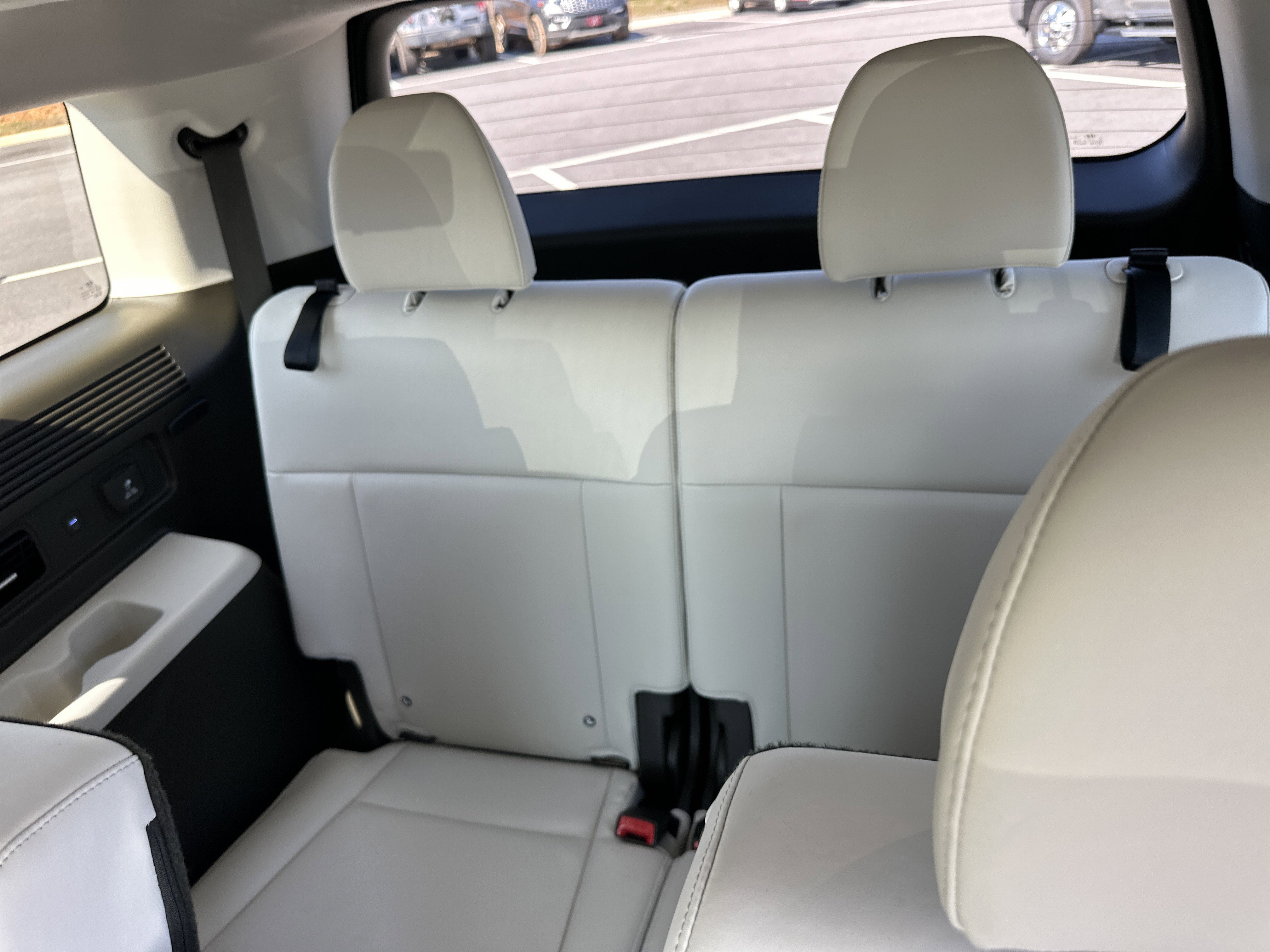 Used 2025 Hyundai Santa Fe Calligraphy image 26