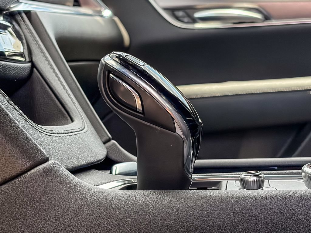 Certified 2023 Cadillac XT5 Luxury w/ LPO, Floor Liner Package FWD image 40