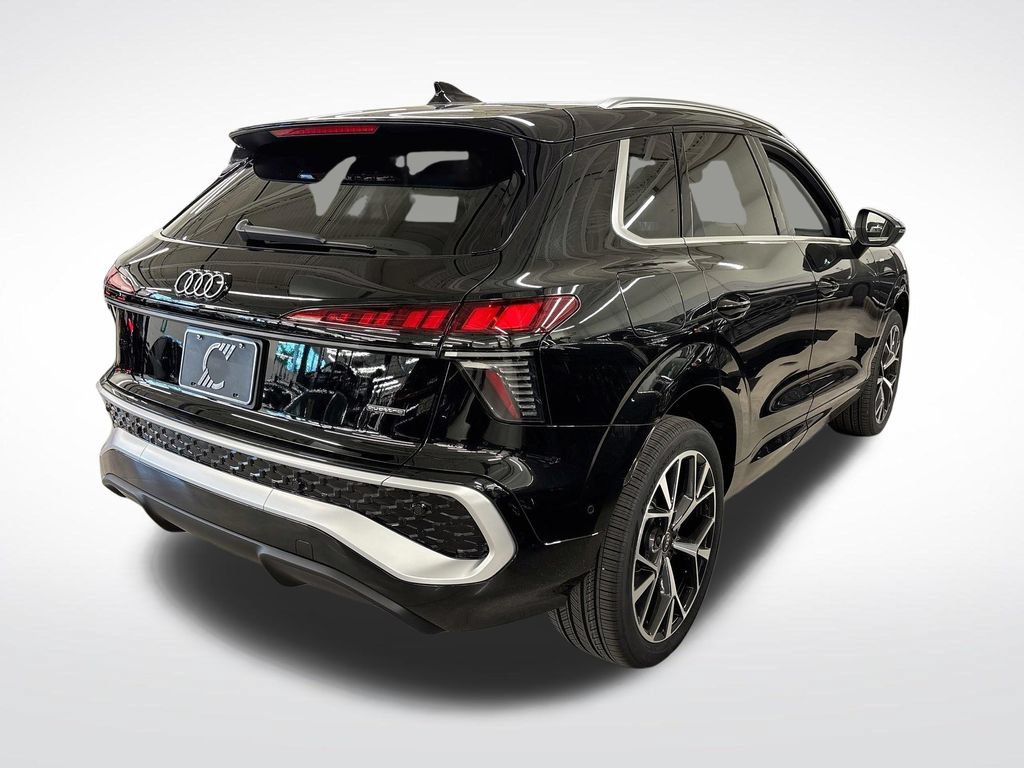 New 2026 Audi Q3 quattro 2.0T AWD/4WD image 5