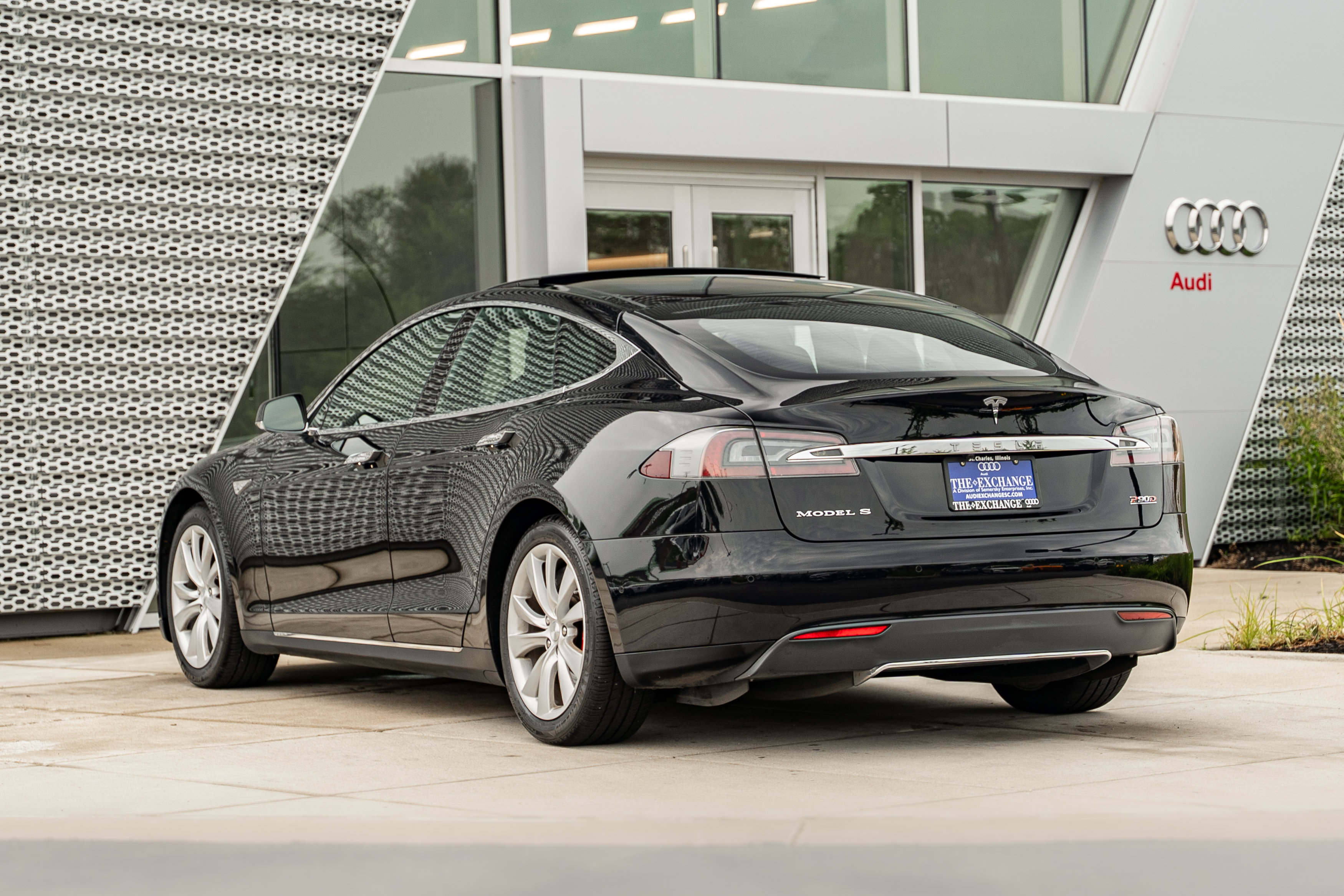 Used 2015 Tesla Model S P90D AWD/4WD image 5