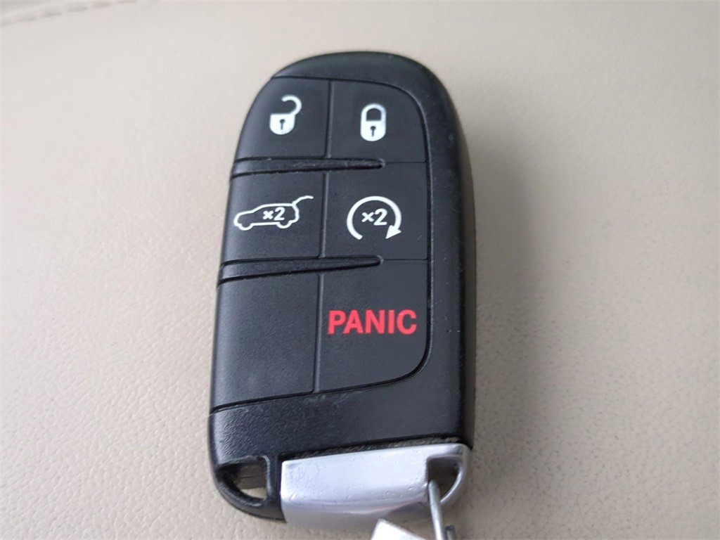 Certified 2020 Jeep Grand Cherokee Overland image 32