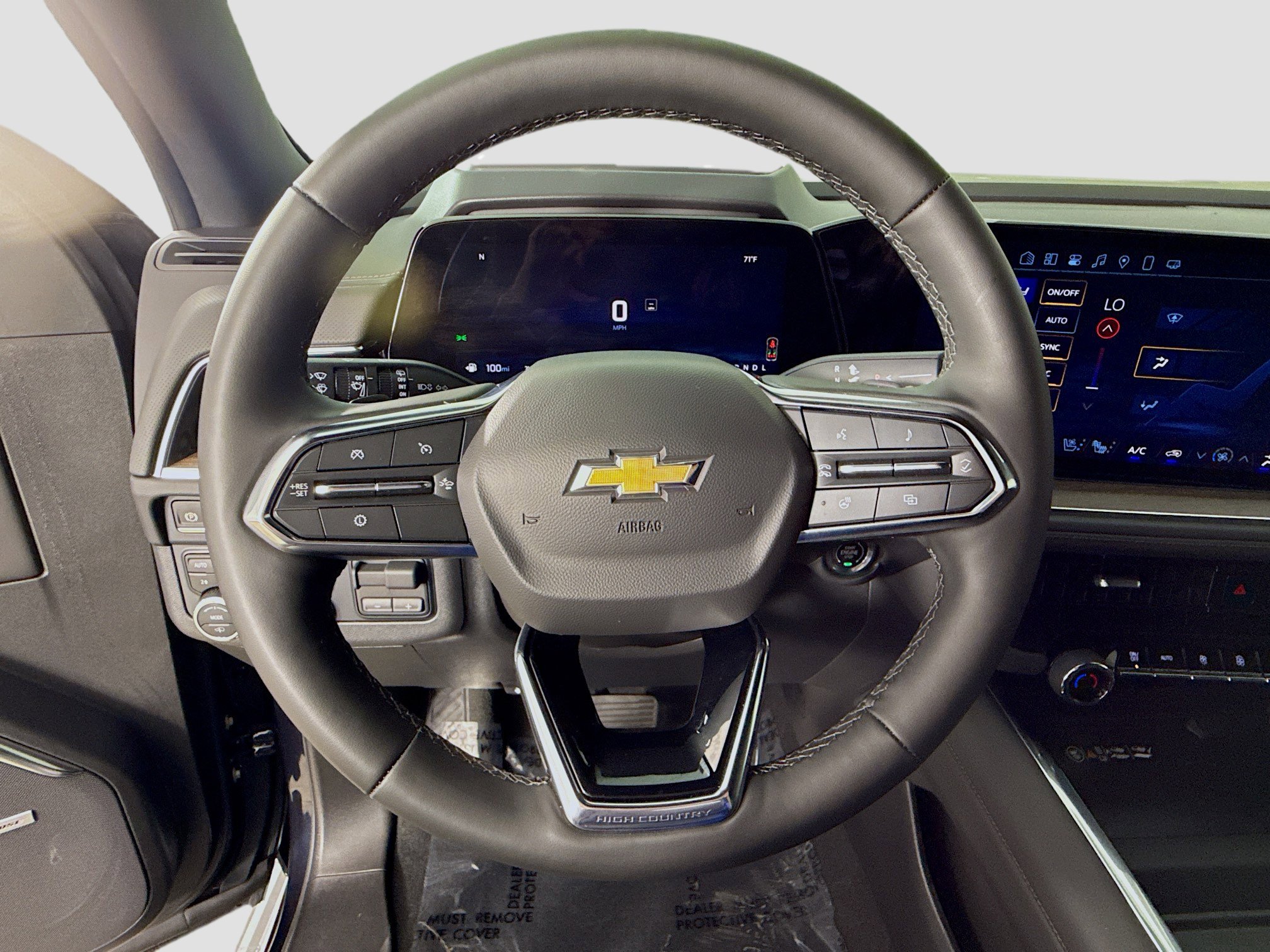 Used 2025 Chevrolet Tahoe High Country image 11