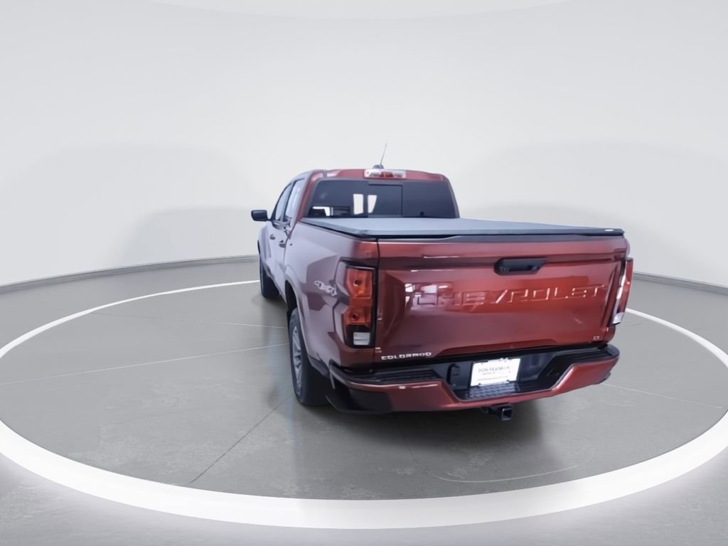 Used 2023 Chevrolet Colorado LT w/ LT Convenience Package AWD/4WD image 8