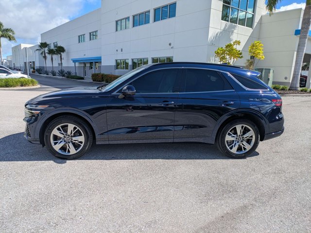 Used 2022 Genesis GV70 3.5T Sport w/ Sport Advanced Package AWD/4WD image 8