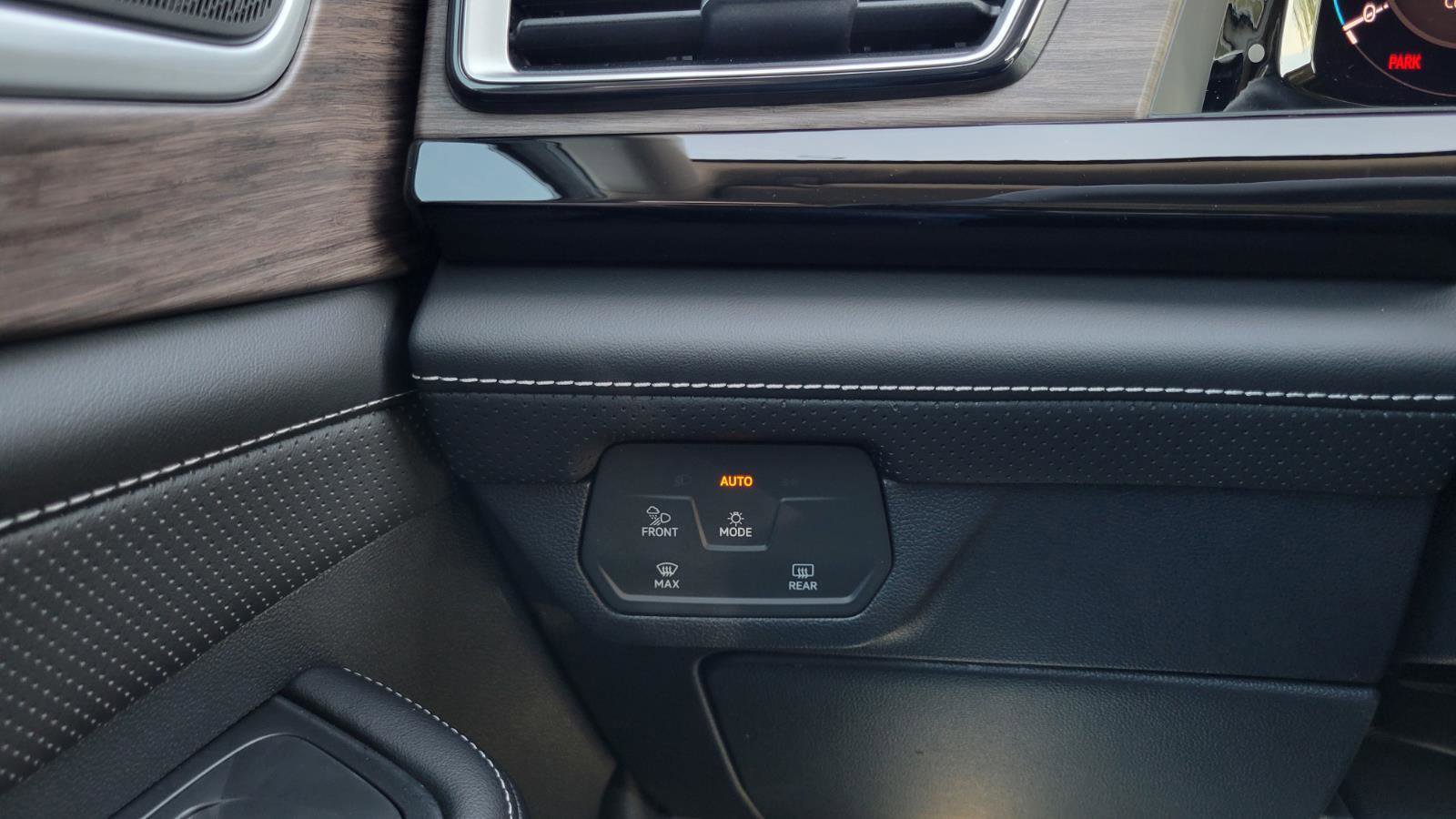 New 2026 Volkswagen Atlas SEL Premium R-Line image 26