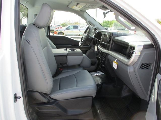 Used 2025 Ford F250 XL w/ XL Driver Assist Package RWD image 18