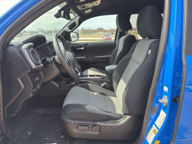 Used 2020 Toyota Tacoma TRD Off-Road image 14