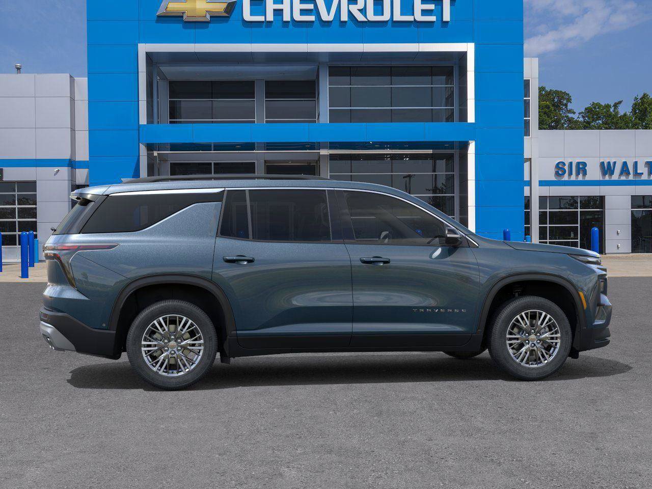 New 2026 Chevrolet Traverse LT w/ Driver Confidence Package FWD image 5