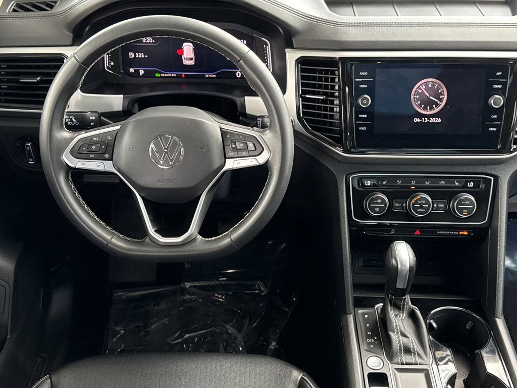 Used 2023 Volkswagen Atlas SE w/ Panoramic Sunroof Package FWD image 13