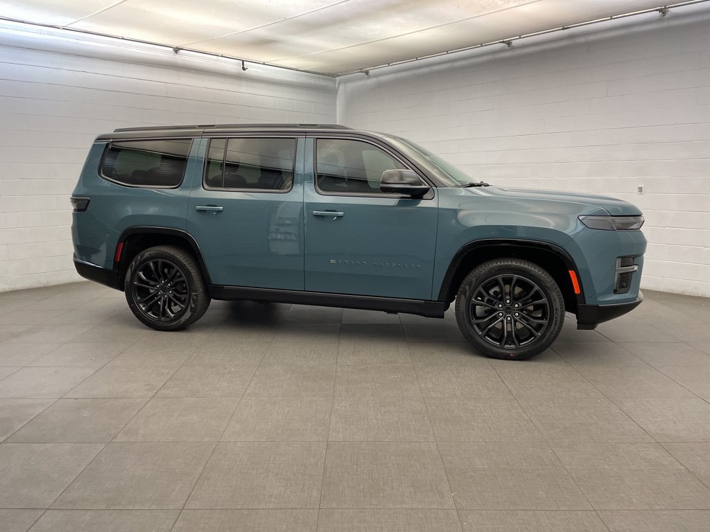 New 2026 Jeep Grand Wagoneer Summit AWD/4WD image 2