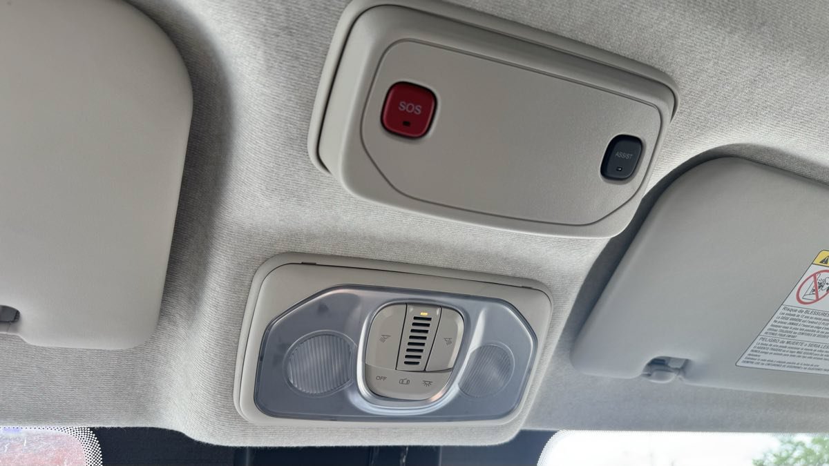 Used 2025 RAM ProMaster 2500 w/ Convenience Group FWD image 17
