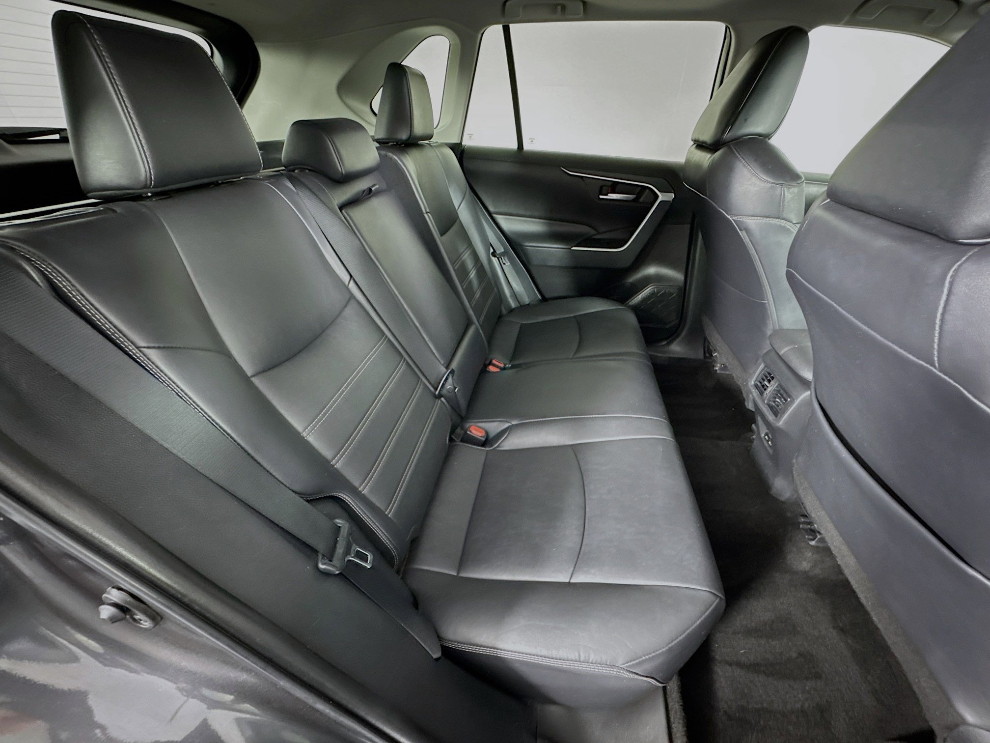 Used 2023 Toyota RAV4 XLE Premium AWD/4WD image 26