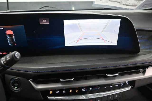Used 2024 Cadillac XT4 Sport AWD/4WD image 37