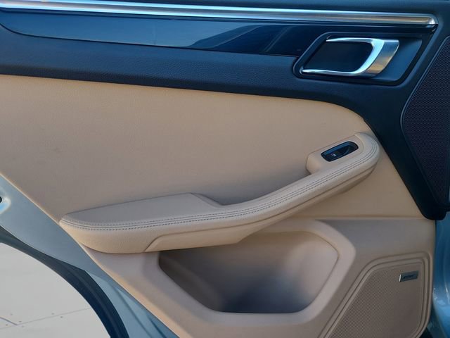 Used 2020 Porsche Macan S image 19