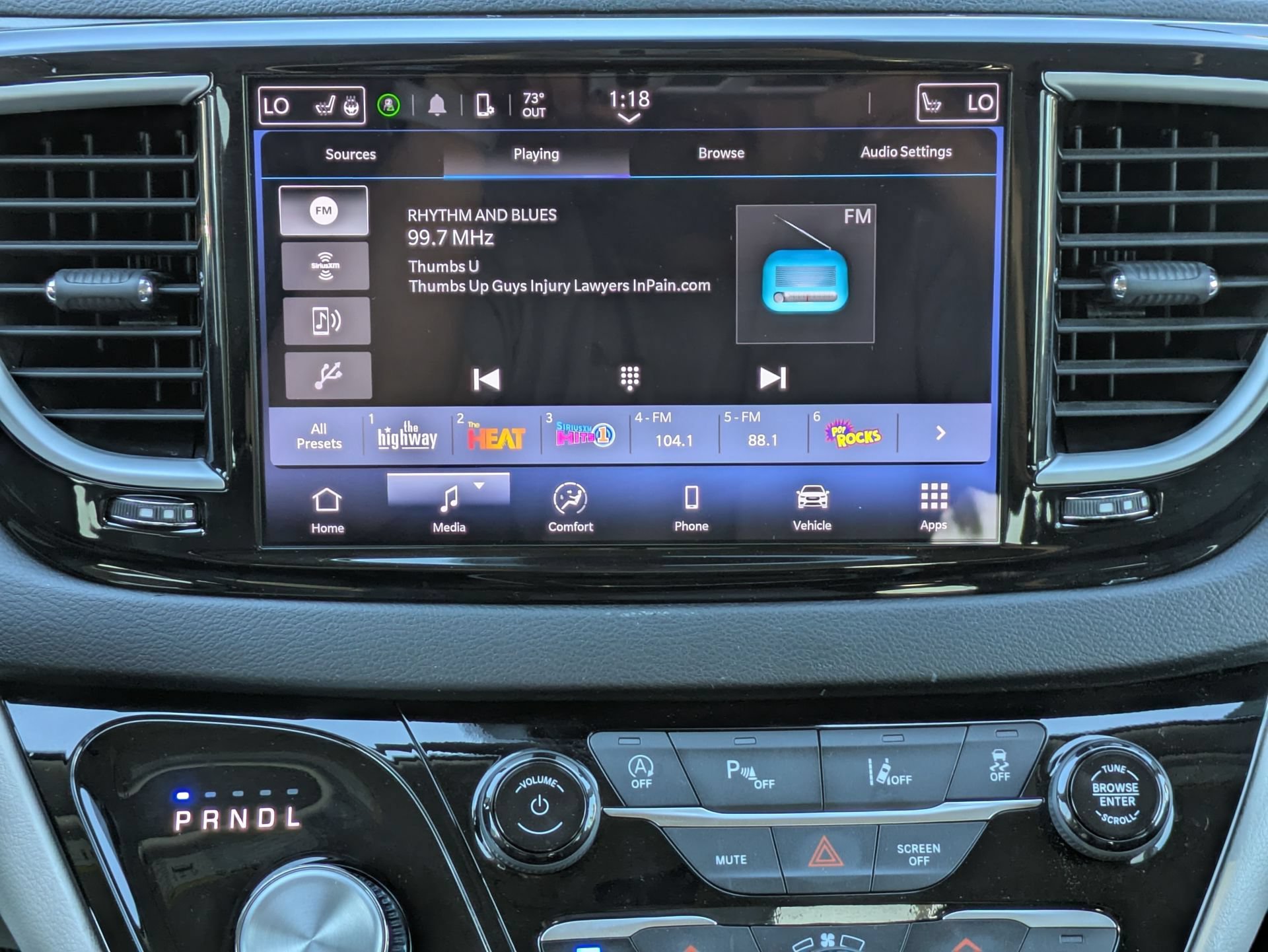 Used 2024 Chrysler Pacifica Touring-L FWD image 20