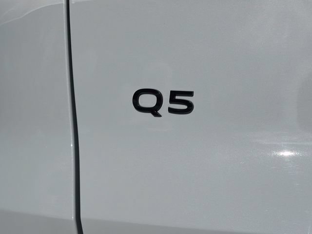 Used 2025 Audi Q5 Premium w/ Convenience Package AWD/4WD image 11