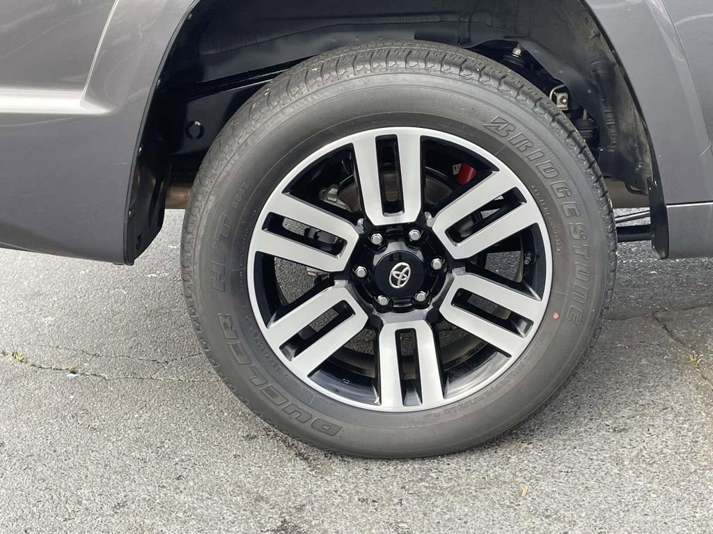 Used 2023 Toyota 4Runner Limited image 8