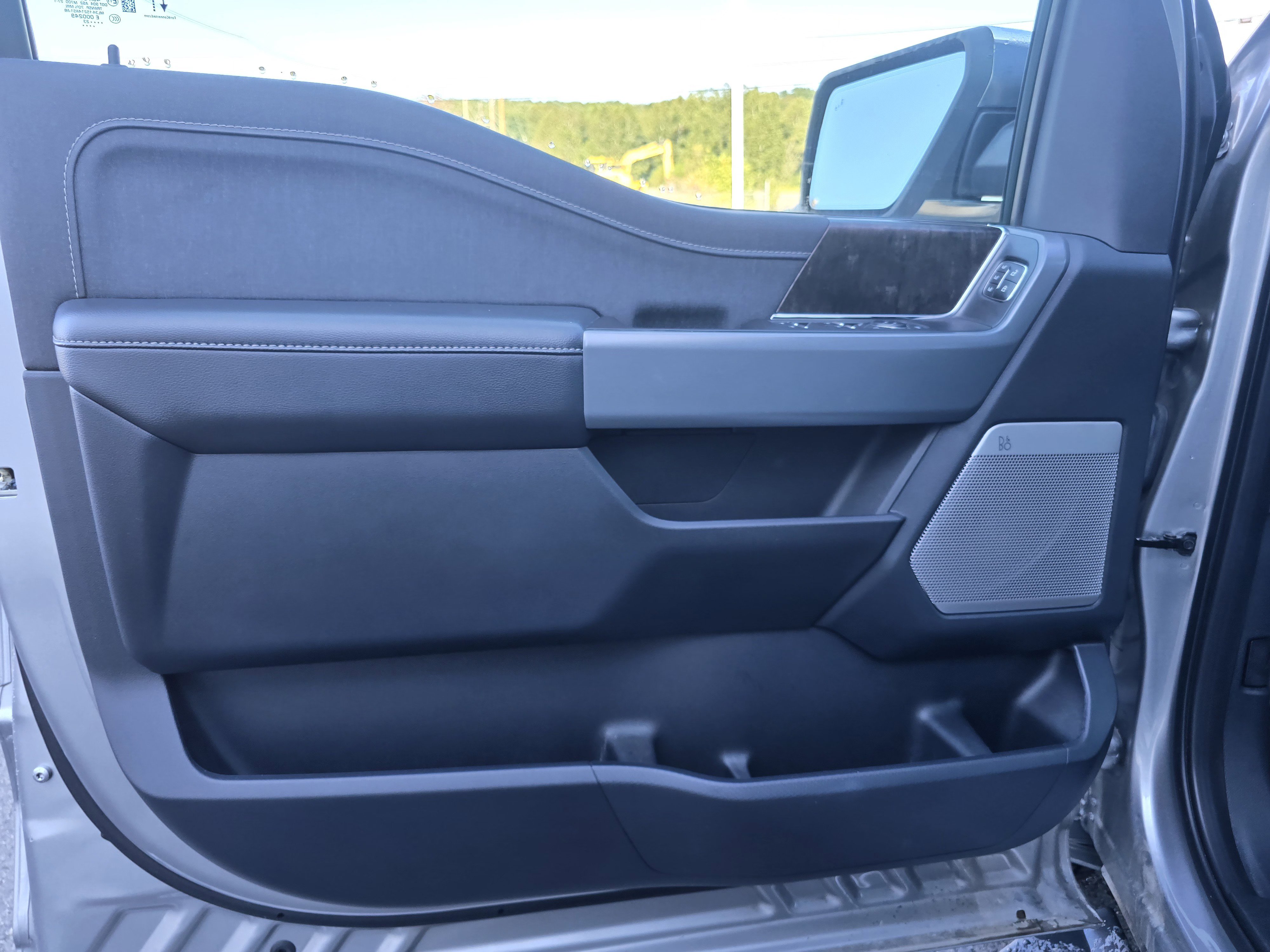 Used 2023 Ford F150 Lariat w/ Equipment Group 502A High image 15