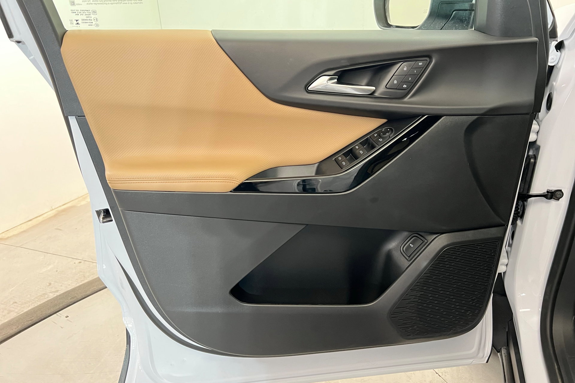 New 2026 Chevrolet Equinox ACTIV w/ Convenience Package III image 15