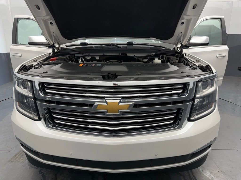 Used 2019 Chevrolet Suburban Premier w/ Premier Plus Edition AWD/4WD image 14