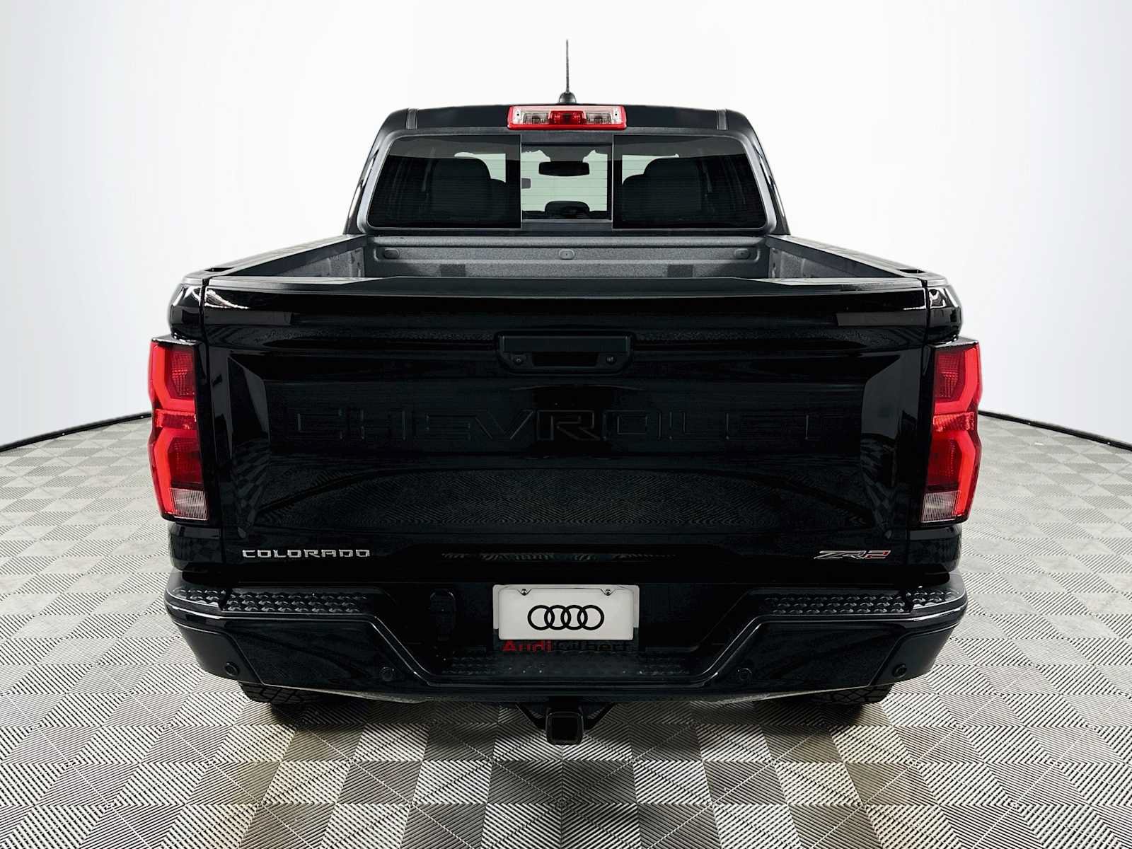 Used 2024 Chevrolet Colorado ZR2 w/ Safety Package AWD/4WD image 6