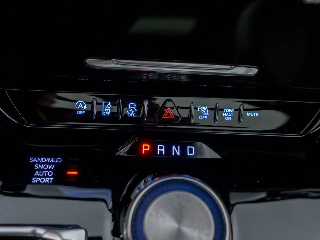 Used 2023 Jeep Wagoneer Series II image 24