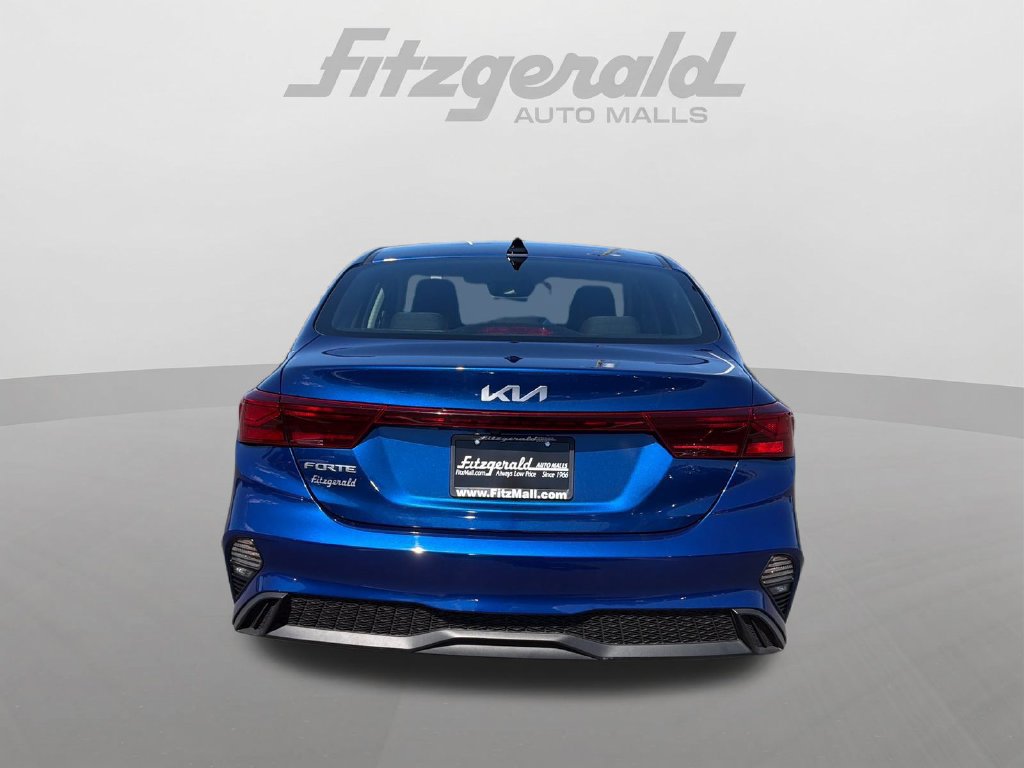 Used 2022 Kia Forte LXS w/ LXS Technology Package FWD image 7