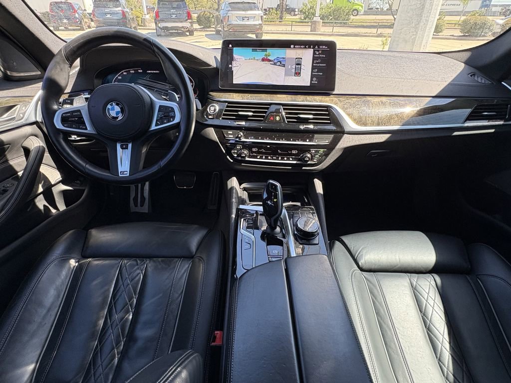 Used 2023 BMW M550i xDrive w/ Executive Package image 25