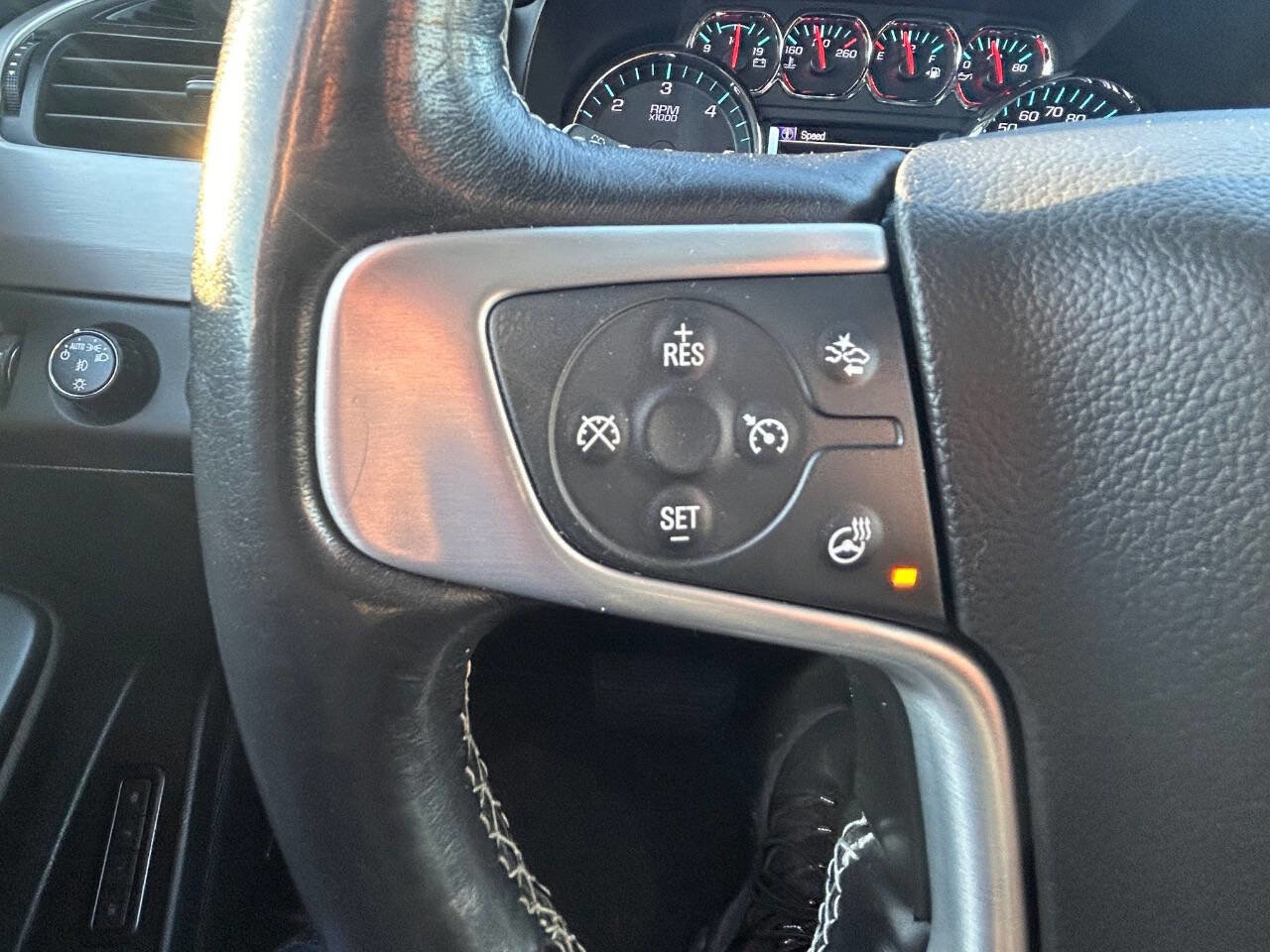 Used 2019 GMC Yukon XL SLT image 31