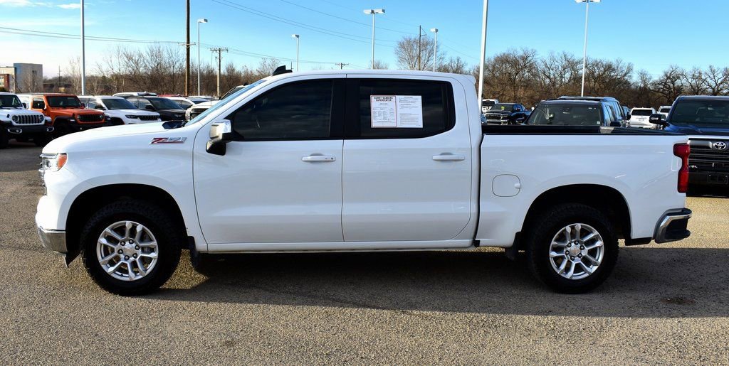 Used 2025 Chevrolet Silverado 1500 LT image 5