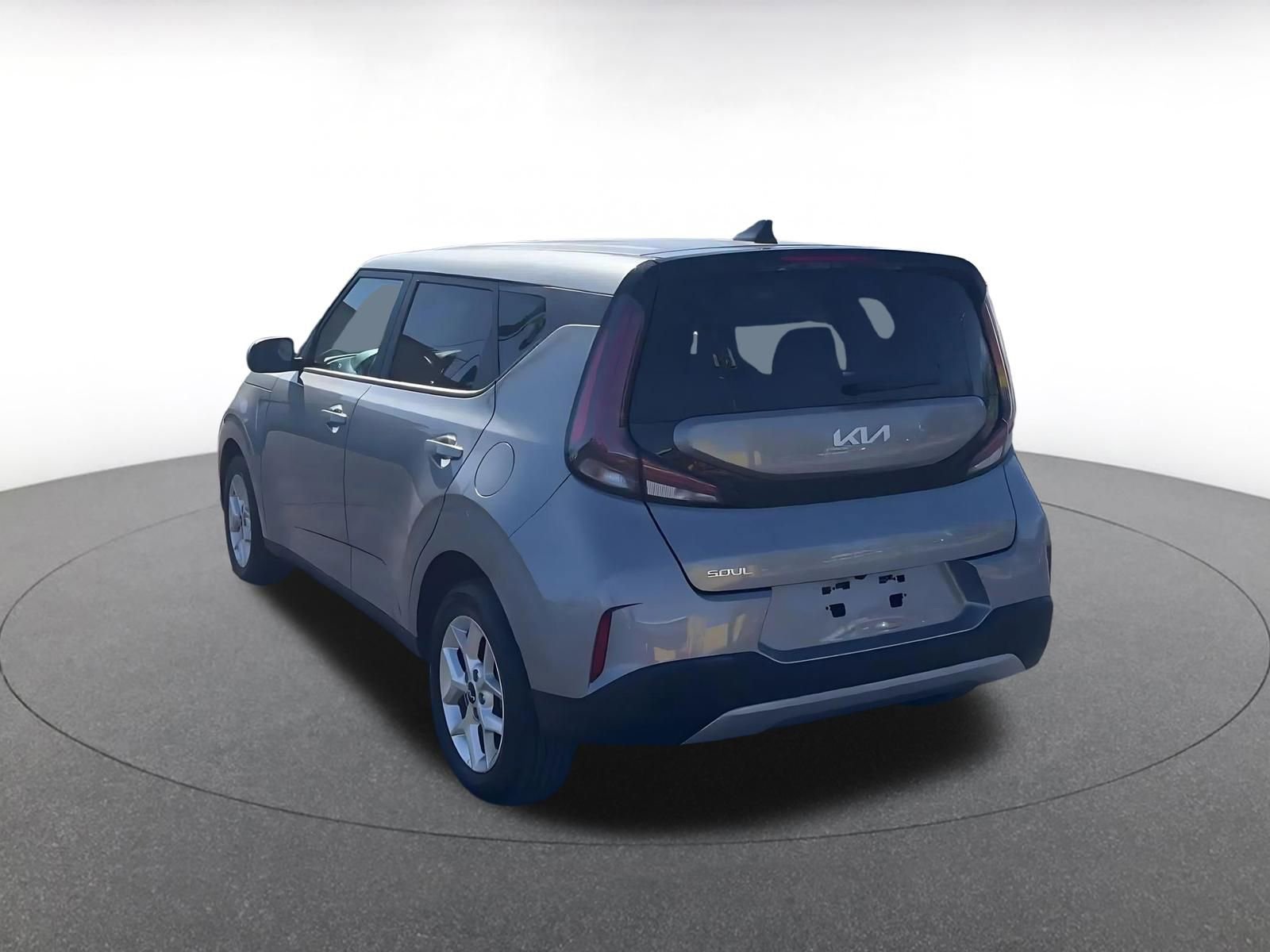 Used 2025 Kia Soul LX w/ LX Technology Package image 11