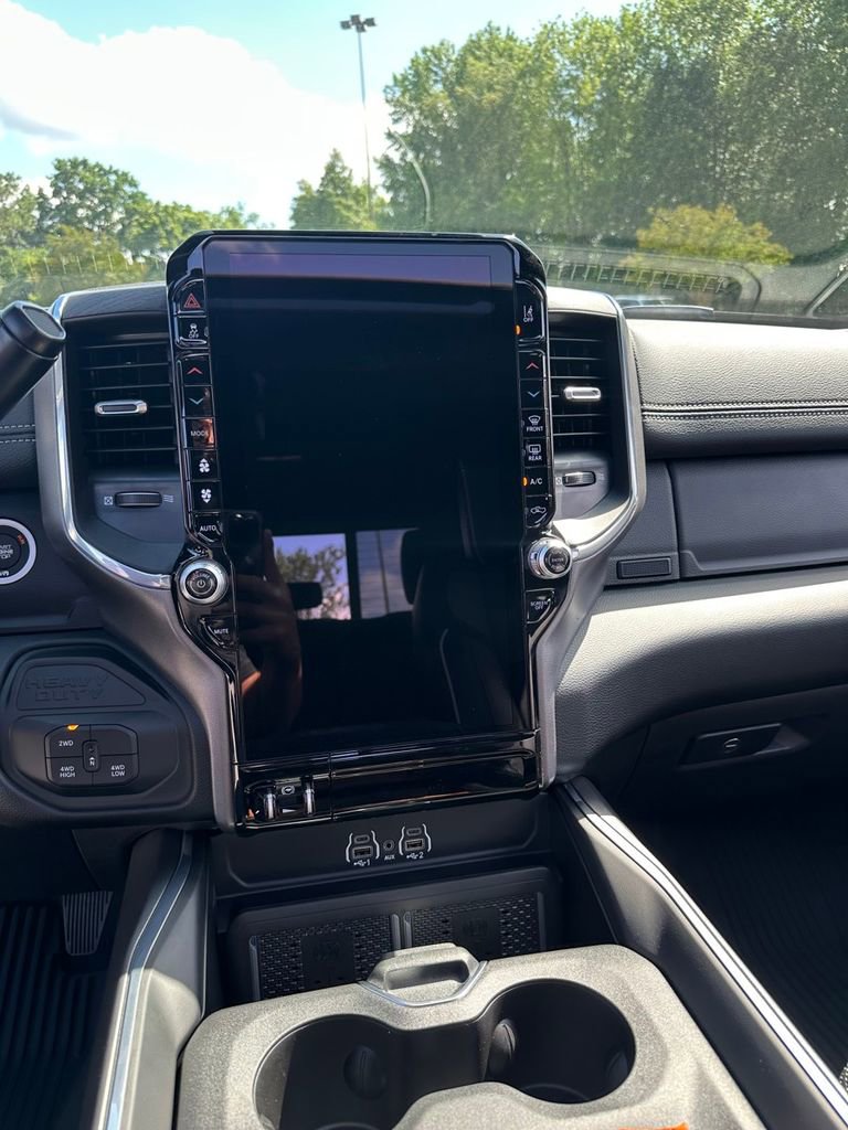New 2025 RAM 2500 Laramie image 17
