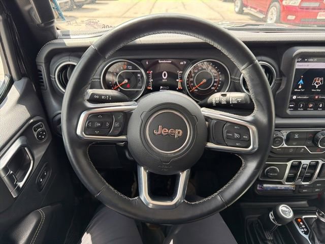 Used 2018 Jeep Wrangler Unlimited Sahara w/ Dual Top Group AWD/4WD image 25