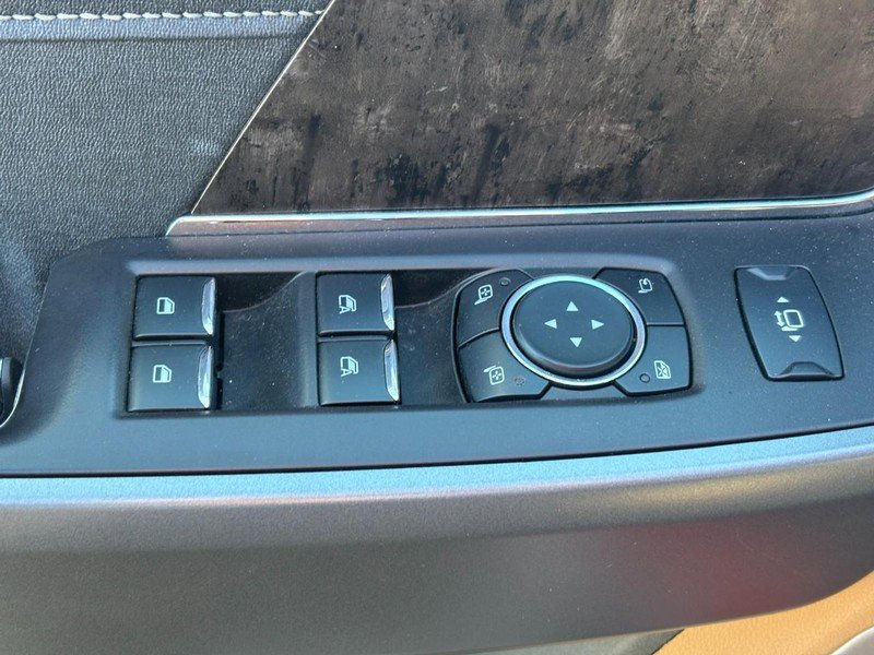 Used 2024 Ford F350 Lariat w/ Chrome Package image 24