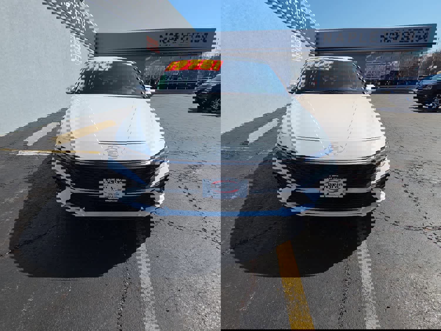 Used 2024 Hyundai Elantra SEL image 2