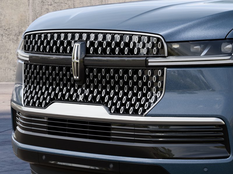 New 2027 Lincoln Navigator Premiere AWD/4WD image 17